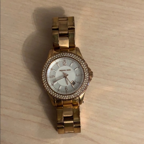 Watch - Picture 1 of 2